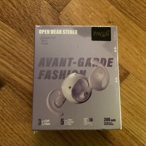 Avant-garde over the ear headphones